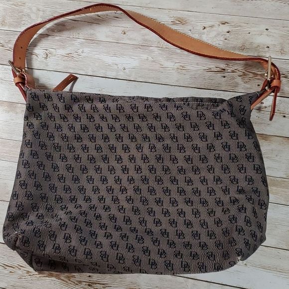 Dooney & Bourke Signature‎ Logo Initial Grey Black Cloth Purse Leather Strap - Picture 2 of 16